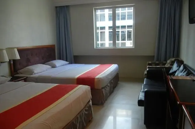 Family Süit (Borneo)