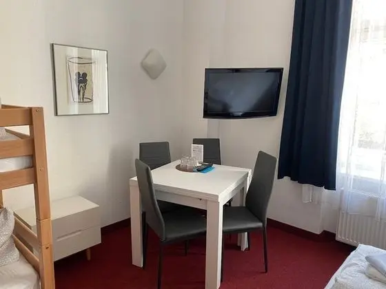 Dört Kişilik Oda