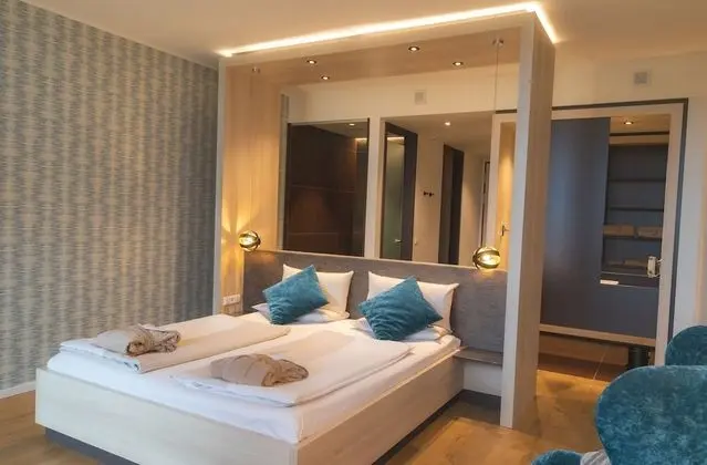 Superior Tek Büyük Yataklı Oda, Göl Manzaralı