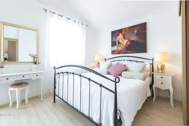 Comfort Tek Büyük Yataklı Oda