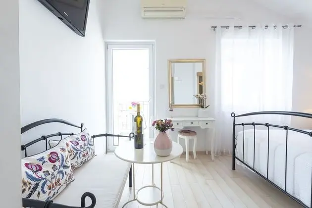 Comfort Tek Büyük Yataklı Oda