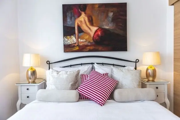 Comfort Tek Büyük Yataklı Oda