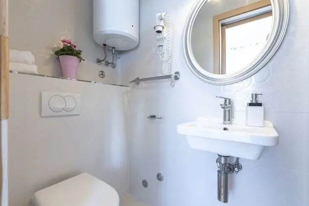 Comfort Tek Büyük Yataklı Oda