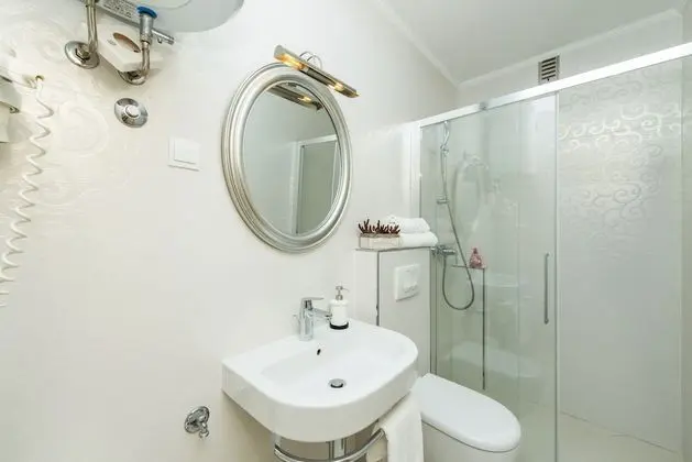 Apart Daire, 1 Yatak Odası, Havuz Manzaralı