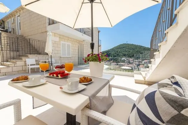 Apart Daire, 1 Yatak Odası, Havuz Manzaralı