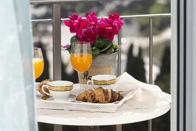 Panoramic Tek Büyük Yataklı Oda