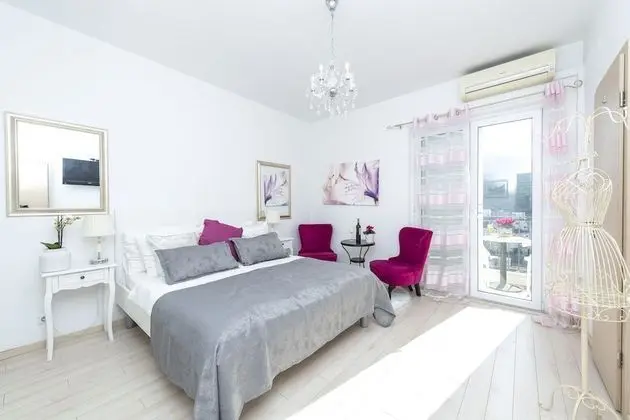 Tek Büyük Yataklı Oda, Balkon, Deniz Manzaralı