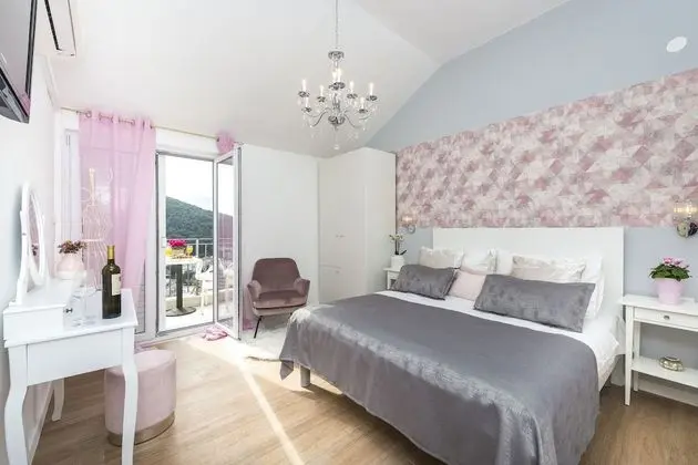 Tek Büyük Yataklı Oda, Balkon, Deniz Manzaralı