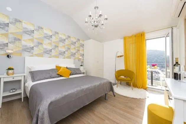 Tek Büyük Yataklı Oda, Balkon, Deniz Manzaralı