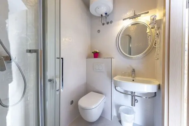 Tek Büyük Yataklı Oda, Balkon, Deniz Manzaralı