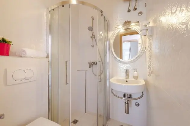 Tek Büyük Yataklı Oda, Balkon, Deniz Manzaralı