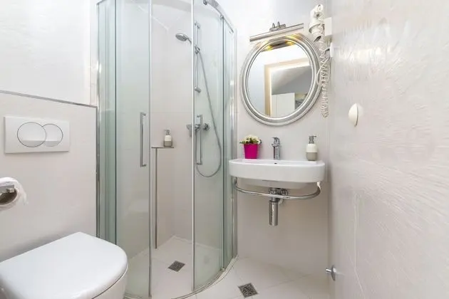 Tek Büyük Yataklı Oda, Balkon, Deniz Manzaralı