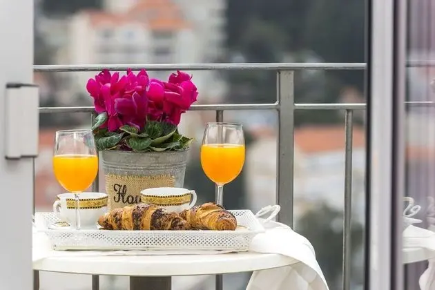 Tek Büyük Yataklı Oda, Balkon, Deniz Manzaralı