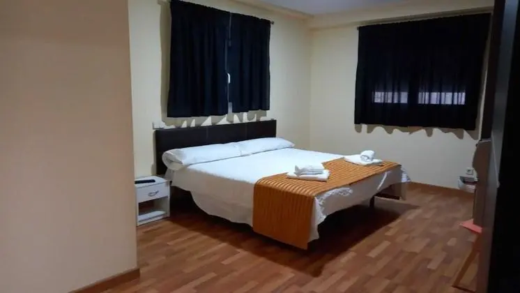 Comfort Tek Büyük veya İki Ayrı Yataklı Oda