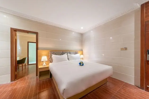 Deluxe Tek Büyük Yataklı Oda
