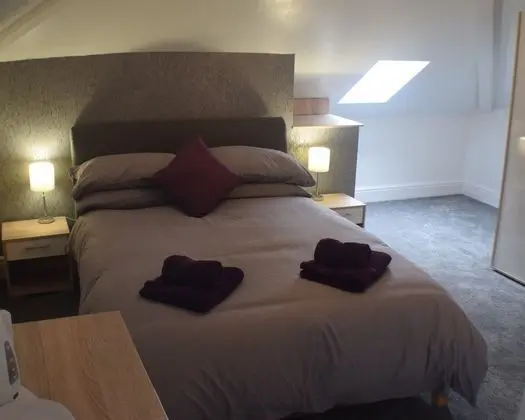 Tek Büyük Yataklı Oda, Dağ Manzaralı (First Floor - Room Number 3)