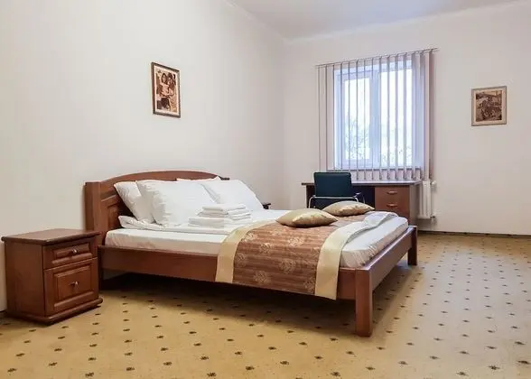 Standard Oda, 1 Büyük (Queen) Boy Yatak, Sigara İçilmez