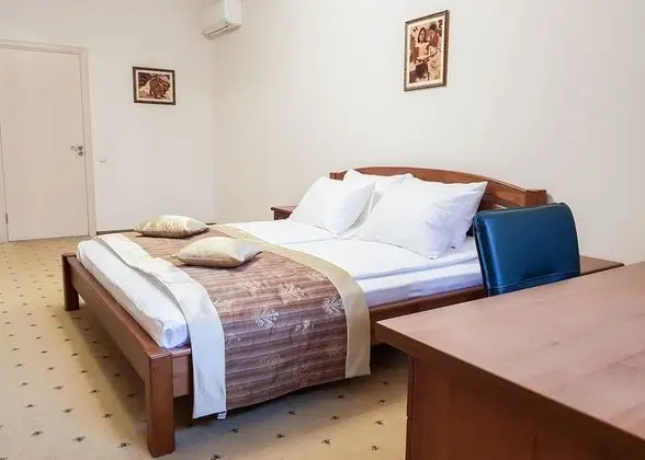 Standard Oda, 1 Büyük (Queen) Boy Yatak, Sigara İçilmez