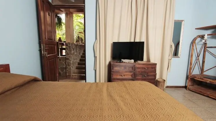Standard Dört Kişilik Oda, Bahçe Manzaralı