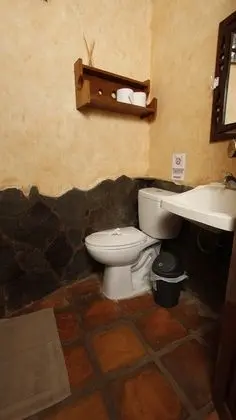 Standard Dört Kişilik Oda, Bahçe Manzaralı