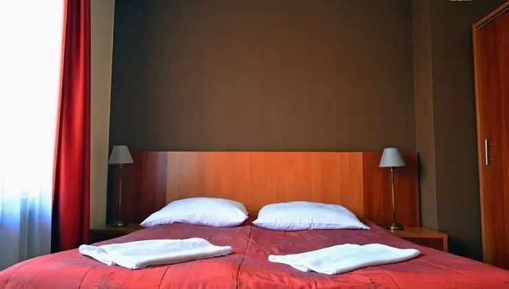 Classic Tek Büyük veya İki Ayrı Yataklı Oda