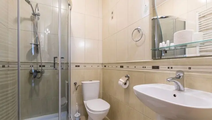 Classic Üç Kişilik Oda