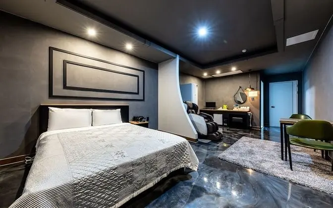 Oda (Special Room (TVMassage Chair Air Dre)
