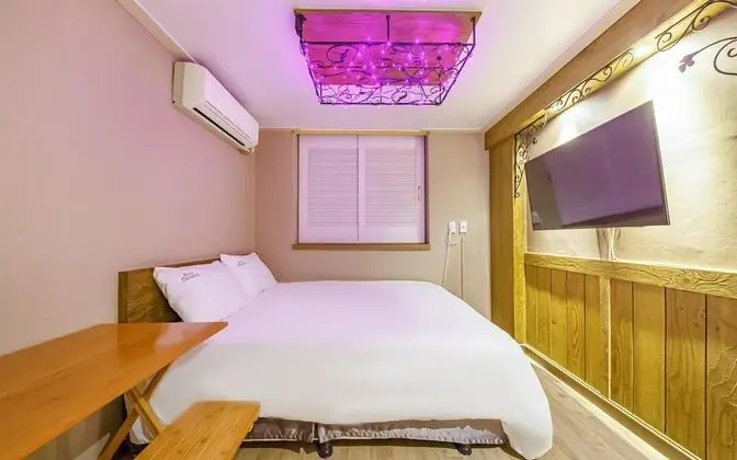 Oda (Standard Room (Bed))
