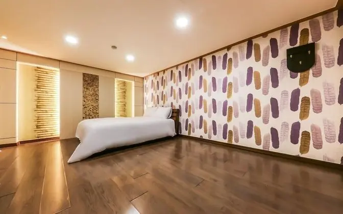 Oda (Suite room (One Bed + Ondol))