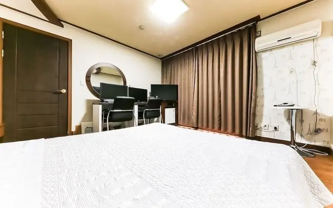 Oda (Couple PC for gaming (double bed))