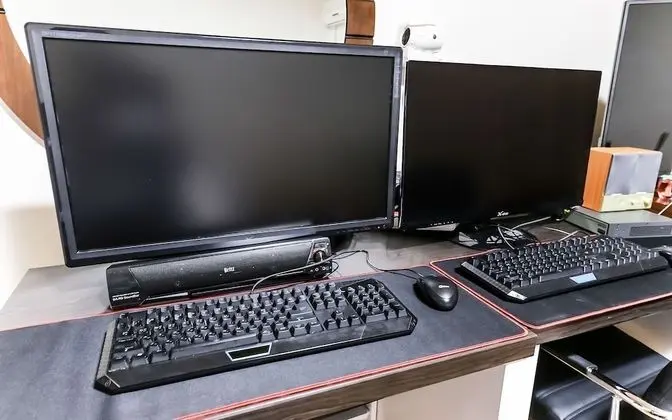 Oda (Couple PC for gaming (double bed))