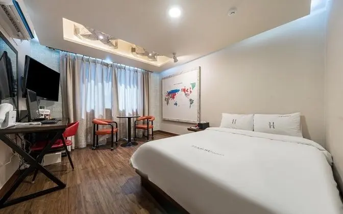 Oda (Blue Ocean Deluxe Room-Royal Floor (O)