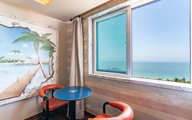 Oda (Blue Ocean Deluxe Room-Royal Floor (O)