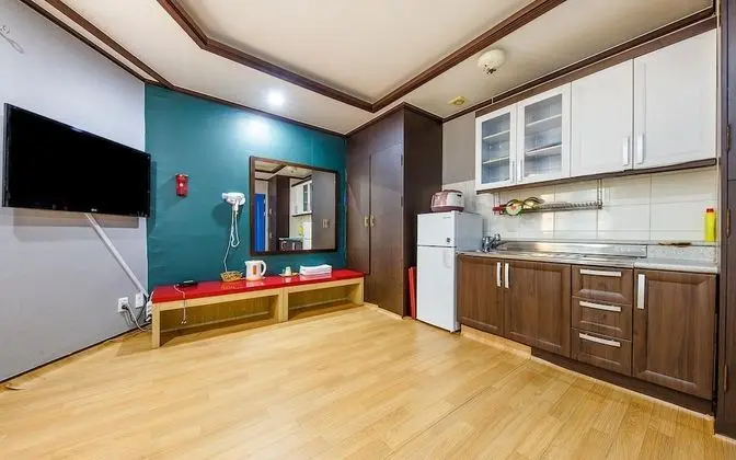 Oda (Two Rooms (Twin))