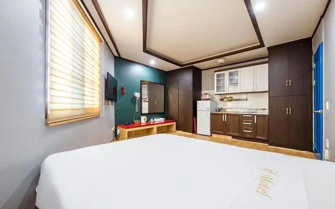 Oda (Two Rooms (Twin))