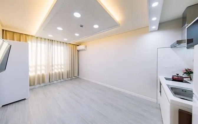 Oda (Room 102 [One-room Ondol Room])