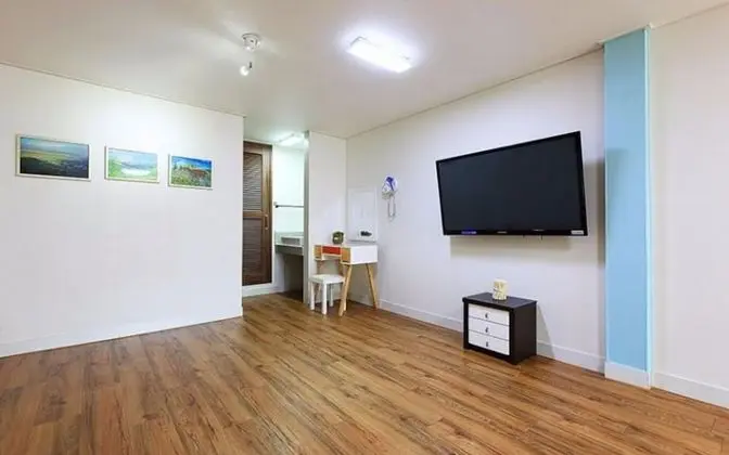 Oda (Room 106 (group / Ondol))