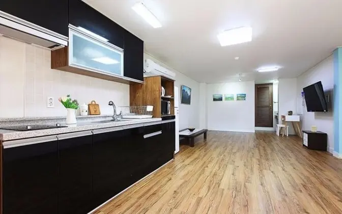 Oda (Room 106 (group / Ondol))