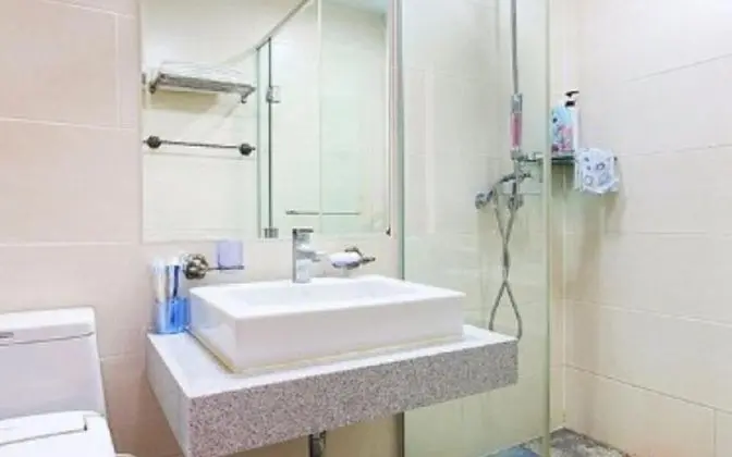 Oda (Room 305 (Duplex))