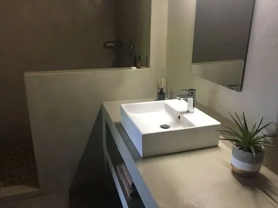 Deluxe Tek Büyük Yataklı Oda (De Luxe Queen)