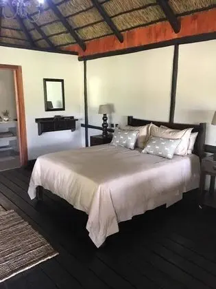 Deluxe Tek Büyük Yataklı Oda (De Luxe Queen)