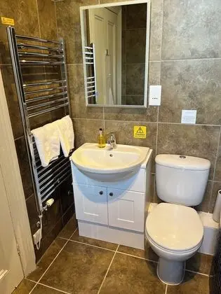 Tek Büyük veya İki Ayrı Yataklı Oda, Bahçe Manzaralı (Trelawny)