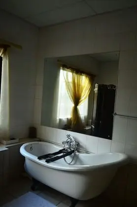 Luxury İki Ayrı Yataklı Oda