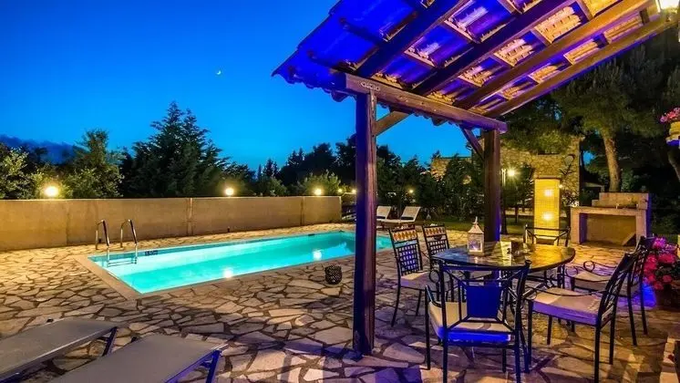 Villa, 3 Yatak Odası, Kişiye Özel Havuzlu