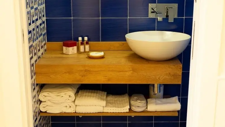 Superior Tek Büyük Yataklı Oda (with Patio)