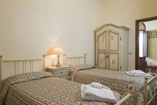 Apart Daire, 2 Yatak Odası, Üzüm Asması Manzaralı