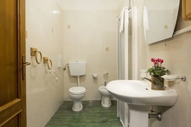 Apart Daire, 2 Yatak Odası, Üzüm Asması Manzaralı