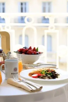 Exclusive Oda, Teras