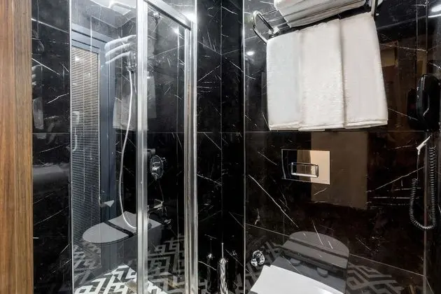 Standard Üç Kişilik Oda
