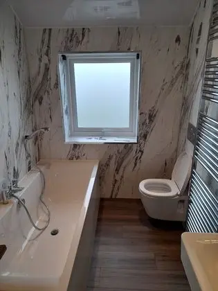 Deluxe Tek Büyük Yataklı Oda, Banyolu/Duşlu